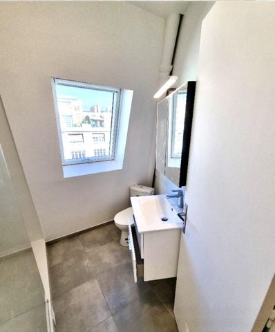 2 PIECES A LOUER 29m² au sol PARIS XVIIème - Photo 3