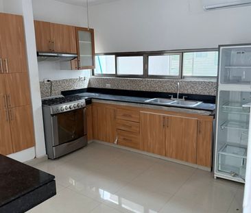 CASA EN RENTA EN SANTA GERTRUDIS COPÓ CON PANELES SOLARES - Photo 3