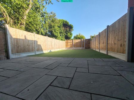 3 bedroom terraced house to rent - Photo 5