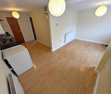 1 bedroom ground floor flat to rent - Photo 1