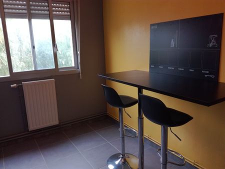 Location Appartement 2 pièces 53m² VALENCIENNES 59300 - Photo 3