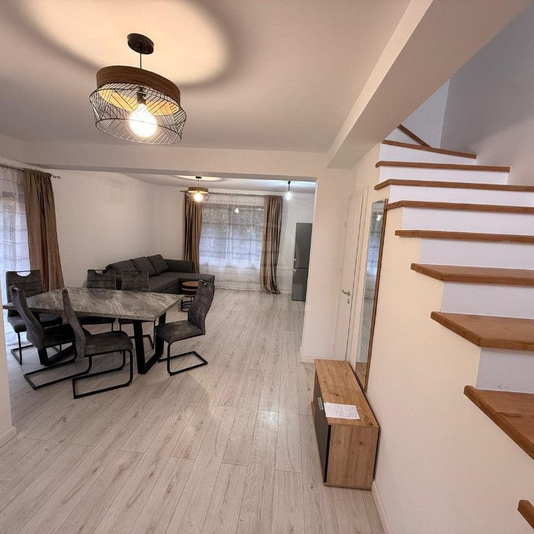 CASA 3 CAMERE DE INCHIRIAT - Fotografie 1