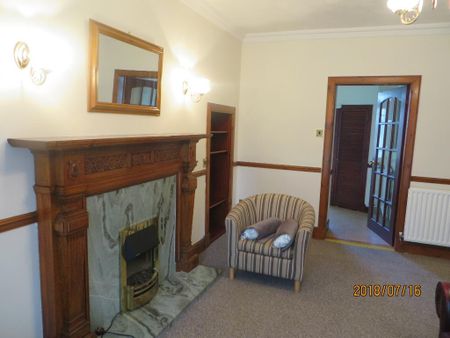 1 bedroom mews to rent - Photo 2