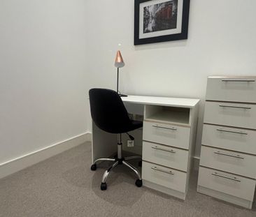 Atria House, Berkshire, SL1 - Photo 4