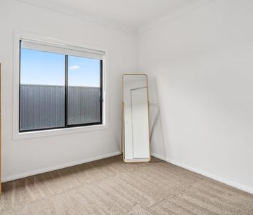 25 Hillsview Boulevard - Photo 3