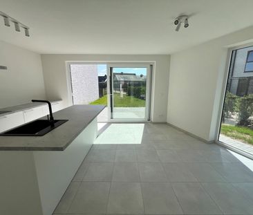 Huis - Te huur - Photo 1