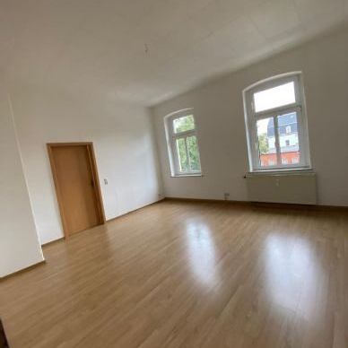 GroÃe gerÃ¤umige 5 Raum Wohnung Wilkau-HaÃlau ab 01.10.2024 zu vermieten - Foto 1