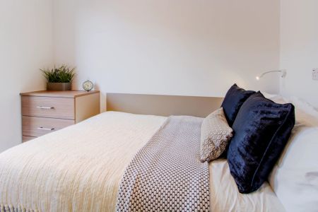 Standard Ensuite - Photo 2