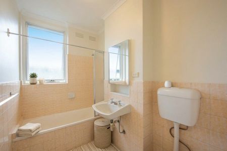 7/319 Dandenong Road, Prahran, VIC, 3181 - Photo 2