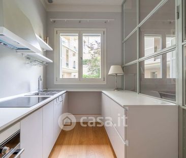 Bilocale in Affitto in Viale Montello 6 a Milano - Photo 2