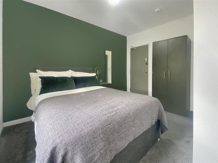 1 bedroom in a house share to rent - Photo 4