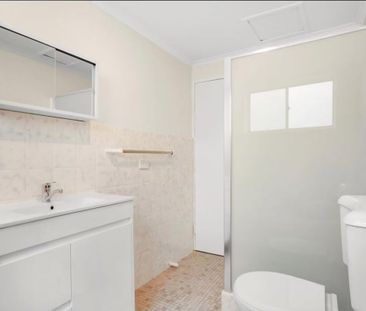 Croydon Park - Photo 2