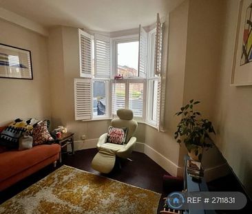 1 bedroom in a house share to rent - Photo 3