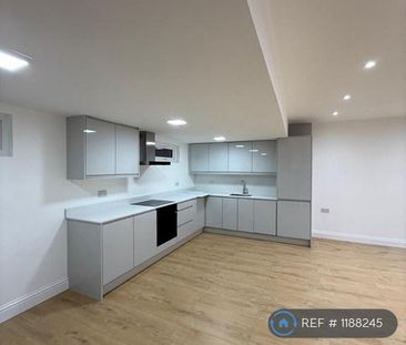 3 bedroom terraced house to rent - Photo 4