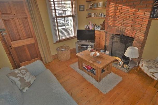 2 bedroom house to rent - Photo 1