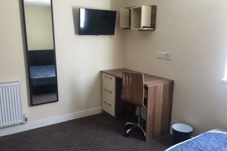 58 Hubert Road - Photo 4