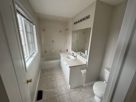 For Lease - 32 Puttingedge Drive, Whitby, Ontario - Photo 3