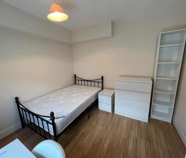 5 bedroom terraced house to rent - Photo 1