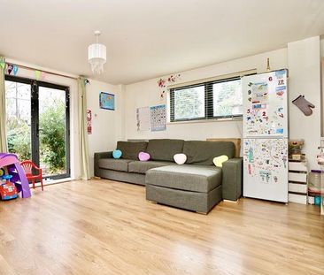 2 bedroom ground floor maisonette to rent - Photo 2