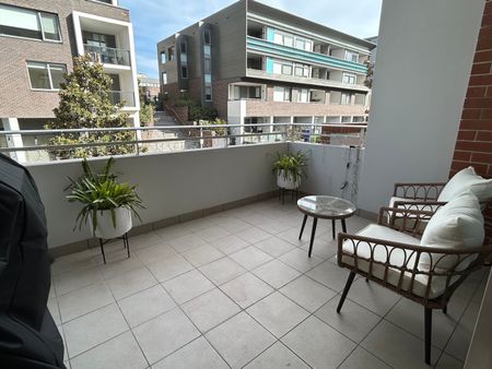 Wentworth Point - Photo 4