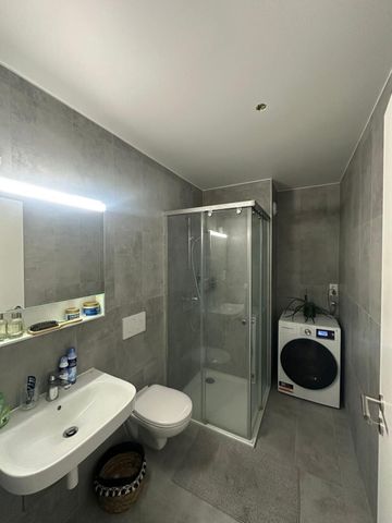 New 2.5-room apartment on the 4th floor facing northwest - Photo 5