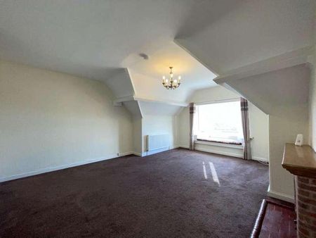 Esplanade Crescent, Scarborough, YO11 - Photo 2