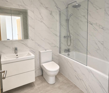 2 bedroom flat to rent - Photo 4
