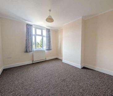 Buckingham Avenue, Feltham, TW14 - Photo 4