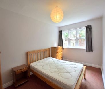 1 Bedroom Apartment To Let - Photo 3