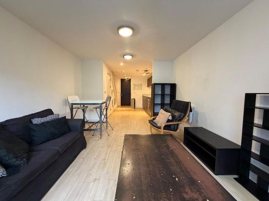 2 bedroom flat to rent - Photo 1