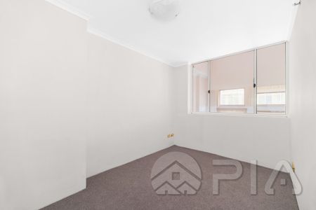 Featuring Stylish Mezzanine Layout, Heart of The City!! Two Bedroom Apartment for Renting now. - Photo 4