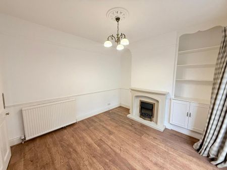 2 bedroom terraced house to rent - Photo 3