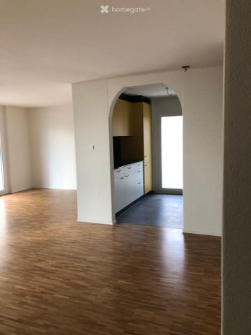 3.5-Zi Wohnung im 1. OG - Foto 2