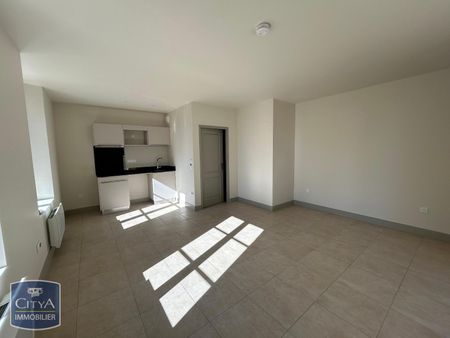 Location Appartement 1 pièce 29m² DOLE 39100 - Photo 2