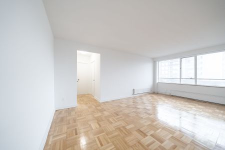 For Lease - 165 Cosburn Avenue Unit# 508, Toronto, Ontario - Photo 3