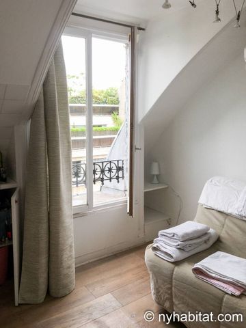Logement à Paris, Location meublée - Photo 4