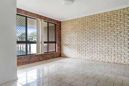 Beautiful Two-Storey Brick Home - Photo 5