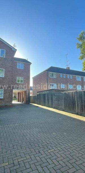 Bournehall Avenue, Bushey - Photo 2