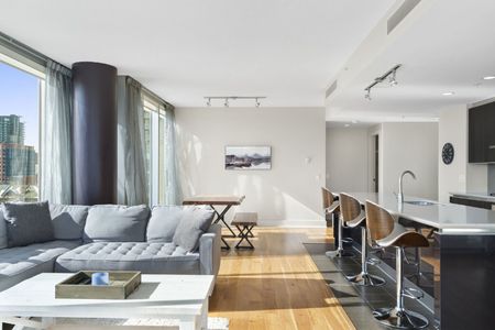 603, 433 - 11 Avenue SE - Photo 2