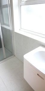 Marlborough Road, Uxbridge - Photo 4