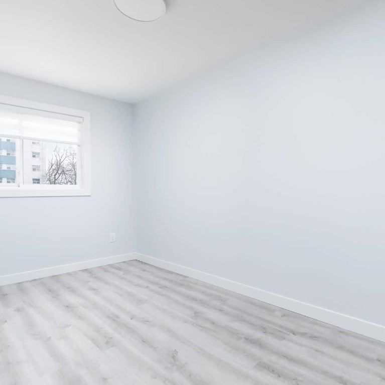 For Lease - 2401 Lakeshore Boulevard Unit# 2, Toronto, Ontario - Photo 1