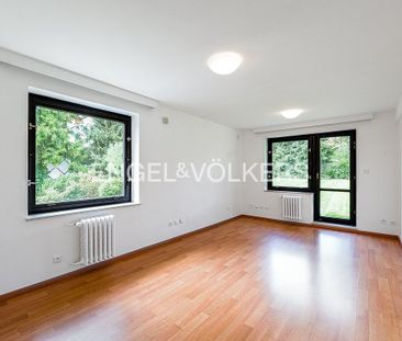 Pronájem domu 417 m² s pozemkem 1 000 m² - Fotografie 1
