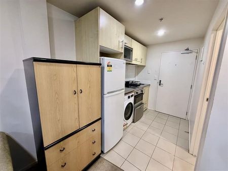 Charming Furnished Apartment for Rent - Photo 4