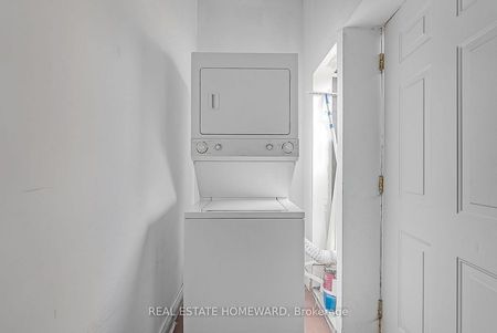 For Lease - 983 Victoria Park Avenue Unit# 2nd Floor, Toronto, Ontario - Photo 4