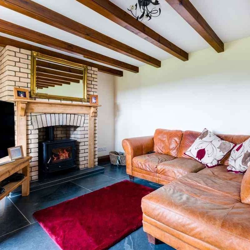 A four bedroom historic, modernised, farmhouse in a beautiful peaceful setting available to let on terms to be agreed. - Photo 1