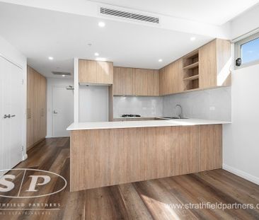 Luxury Two Bedroom Apartment, Level 7 - Photo 4