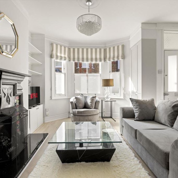 5 bedroom end of terrace house to rent - Photo 1