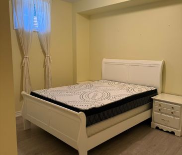 For Lease - 11 Cantex Court Unit# Lower level, Richmond Hill, Ontario - Photo 2