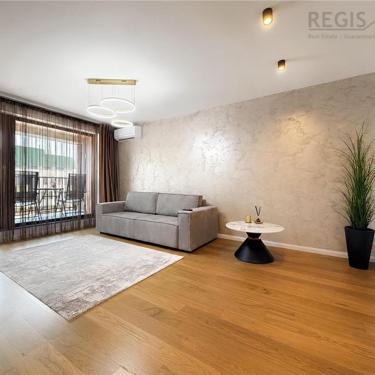 Apartament central cu 2 camere si parcare in Cosmopolit - Fotografie 1