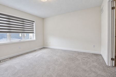 For Lease - 38 Lilac Circle, Haldimand, Ontario - Photo 3